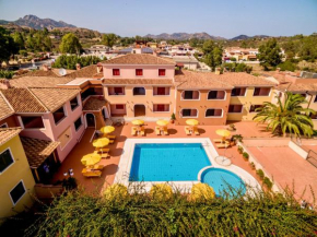 Residence with swimming-pool in Sos Alinos Orosei